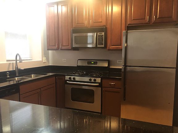 5th image of 1651 W Pratt Blvd