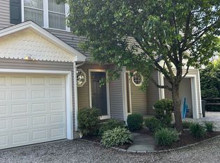 47 Plattsville Ave #B, Norwalk, CT 06851