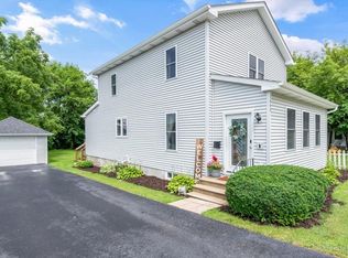 1446 Dean St, St Charles, IL 60174