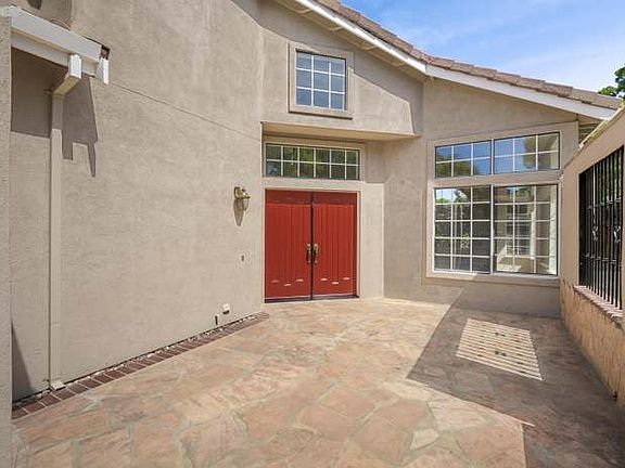 3rd image of 1700 Tahoe Cir