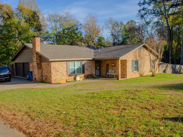 802 N Doma St, White Oak, TX 75693