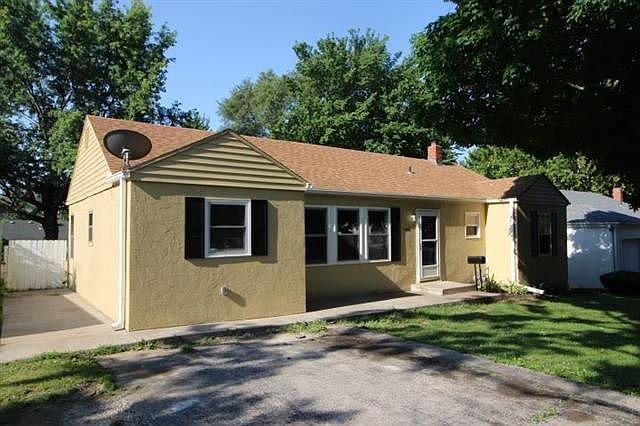 1st image of 1409 W Scott Pl