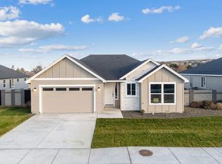 594 Tatoosh Ave, West Richland, WA 99353