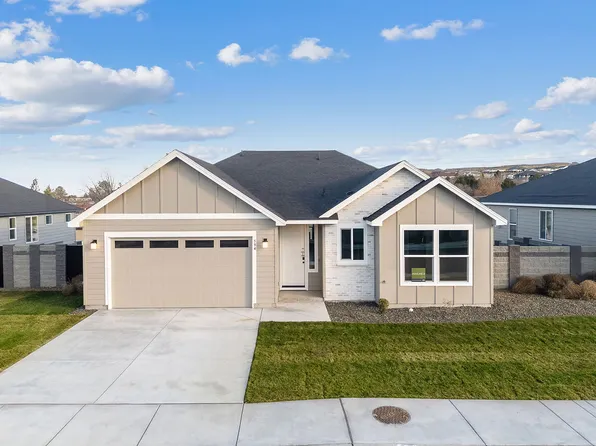 594 Tatoosh Ave, West Richland, WA 99353