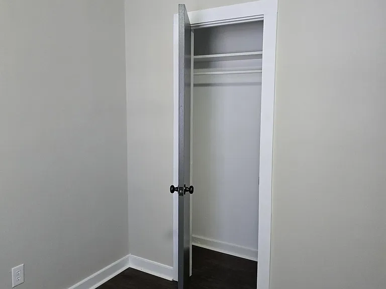 631 Hilltop Dr #631 — Photo 3