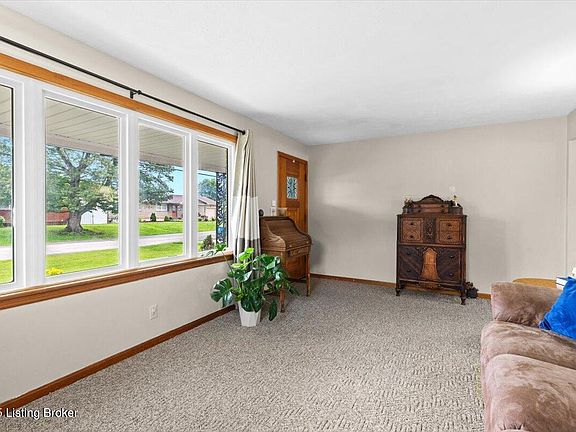3rd image of 7419 Beahl Blvd
