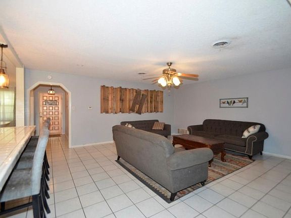 4th image of 251 Kennon Ln