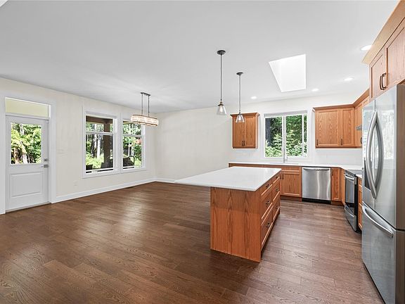 4th image of 480 Oakdowne Rd