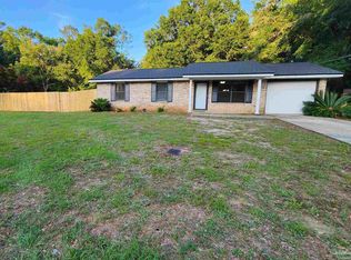 5461 Camille Gardens Cir, Milton, FL 32570