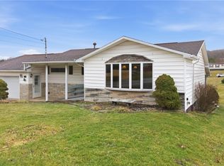 1443 Harris Hwy, Parkersburg, WV 26101