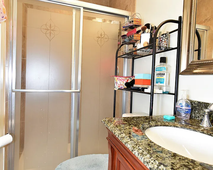 305 Hillsboro Dr — Photo 13