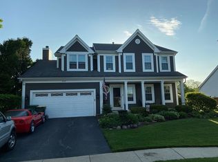 226 Braxton Ct, Grayslake, IL 60030
