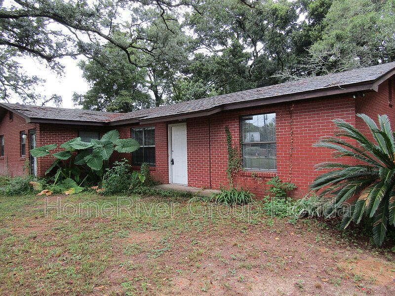 1st image of 1034 Underwood Ave