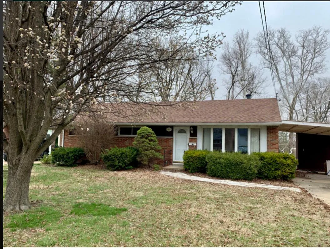 3 bed, 1375 sqft, $1,600 — Photo 1