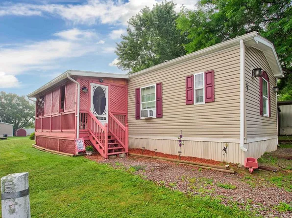 38 Amber Ln, Milan, PA 18831