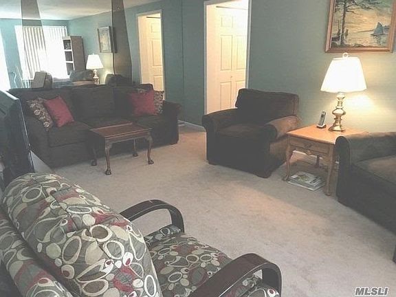 3rd image of 64 Skyline Dr