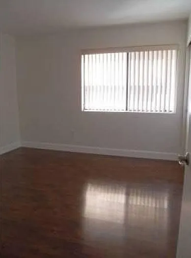 355 S Marengo Ave #409 — Photo 6