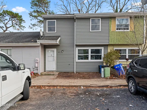 47 Lexington Blvd, Barnegat, NJ 08005
