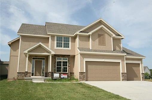2nd image of 17745 N Alder Ct