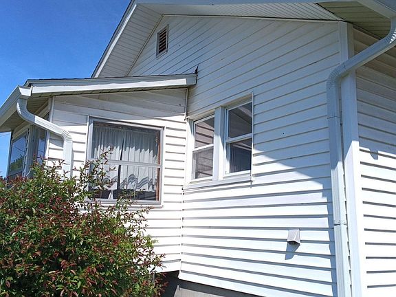 2nd image of 1314 Forest Ave