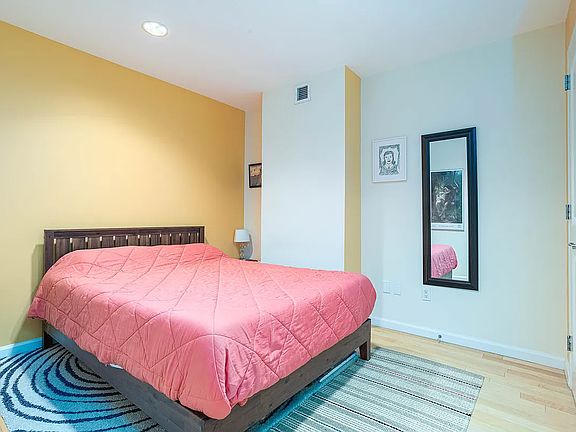 5th image of 20 West St APT 12G