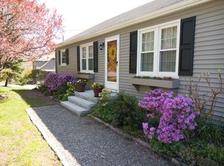 47 High St, Topsfield, MA 01983