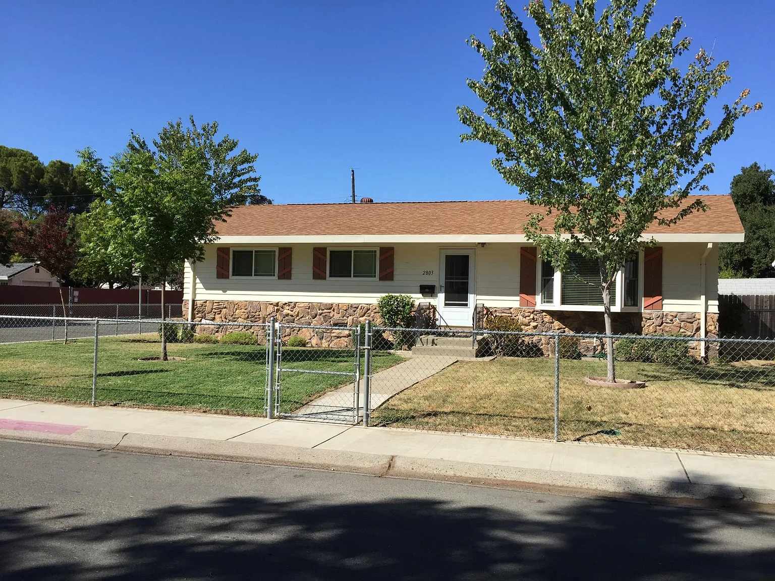2803 23rd Ave photo 1