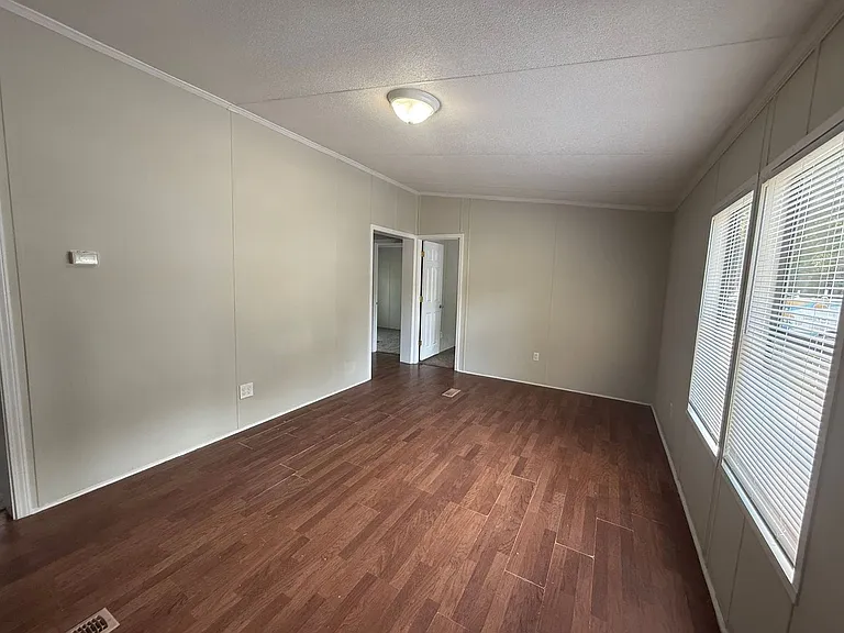 113 Barbour Rd #11 — Photo 4