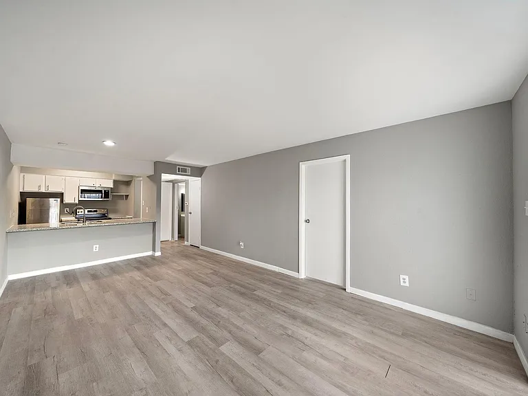 10110 Forum West Dr #506 — Photo 8