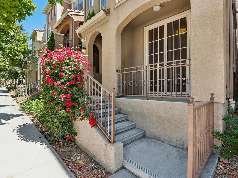 1st image of 773 Batista Dr