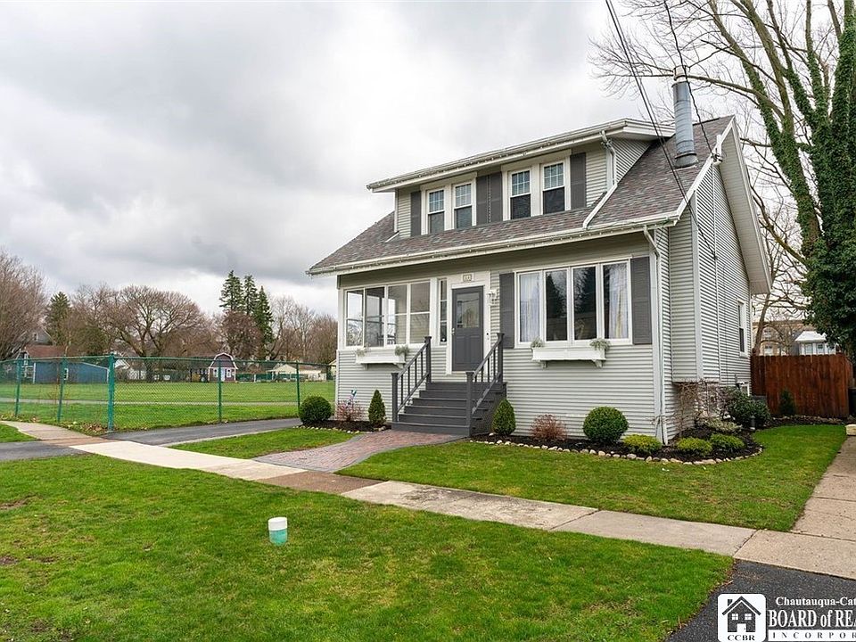 204 Maple Ave, Hamburg, NY 14075 Zillow