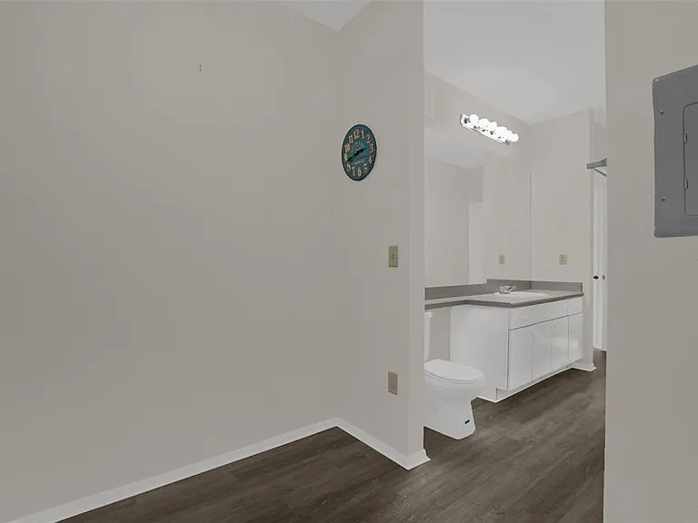 1325 Rotonda Point #225 — Photo 18