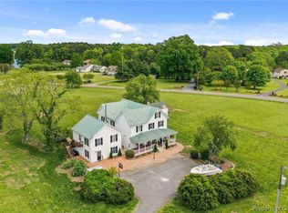 200 Harbor Dr, Reedville, VA 22539