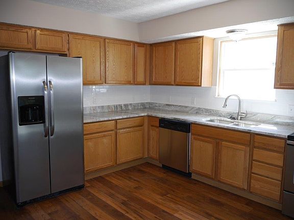 5th image of 3185 Gallant Dr