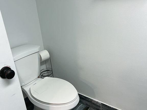 4th image of 5130 Las Verdes Cir APT 321