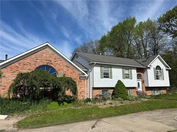 13576 Hale Rd, Burton, OH 44021