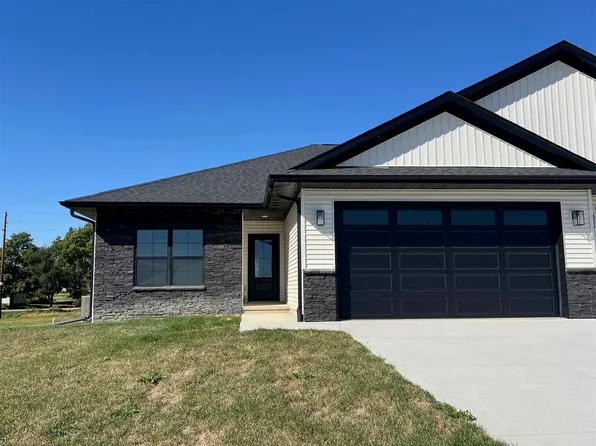 5021 Bluestem St SW, Kalona, IA 52247