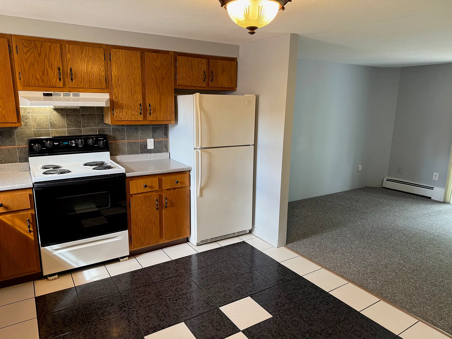 2 bed, $1,900 — Photo 2