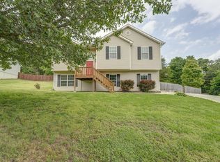257 Pinewood Dr, Rock Spring, GA 30739