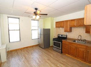 26 Sutton St APT 2R, Brooklyn, NY 11222
