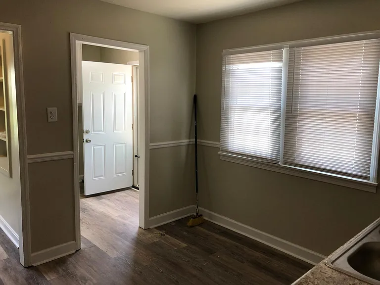 146 Valentine Dr — Photo 11