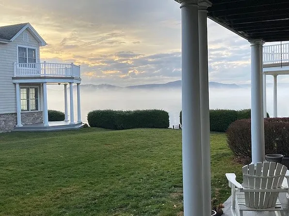 802 Half Moon Bay Dr, Croton On Hudson, NY 10520