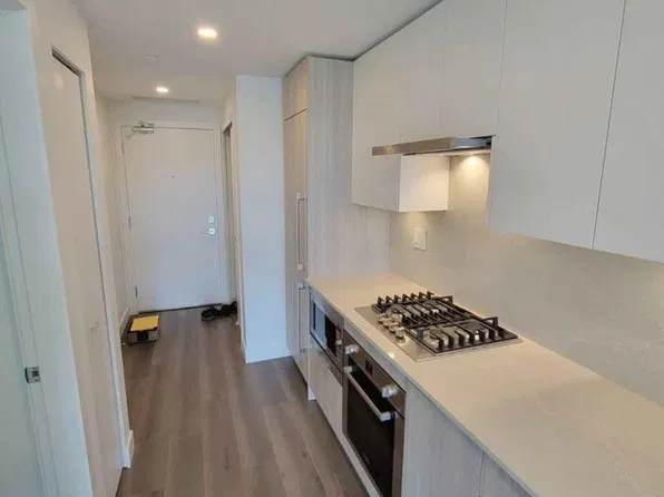 901 Lougheed Hwy #1008, Coquitlam, BC V3K 0J3