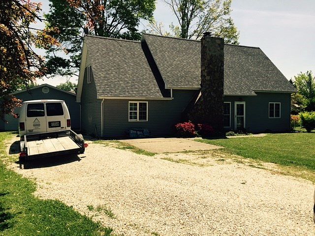 1st image of 194 Kyle Dr
