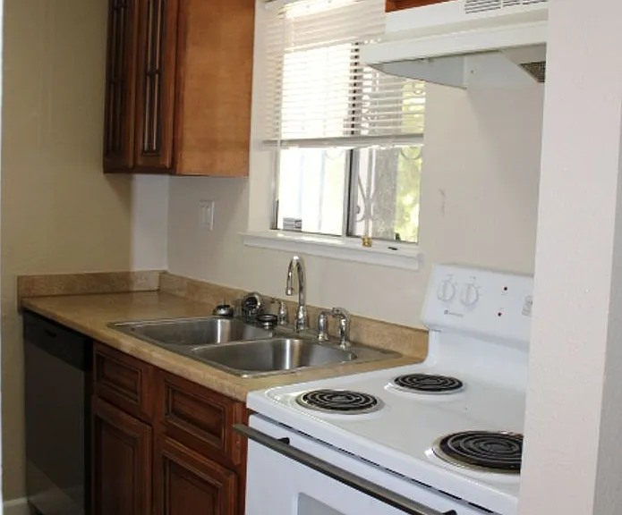 507 Chabre Ct — Photo 5