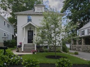 27 Farmcrest Ave, Lexington, MA 02421