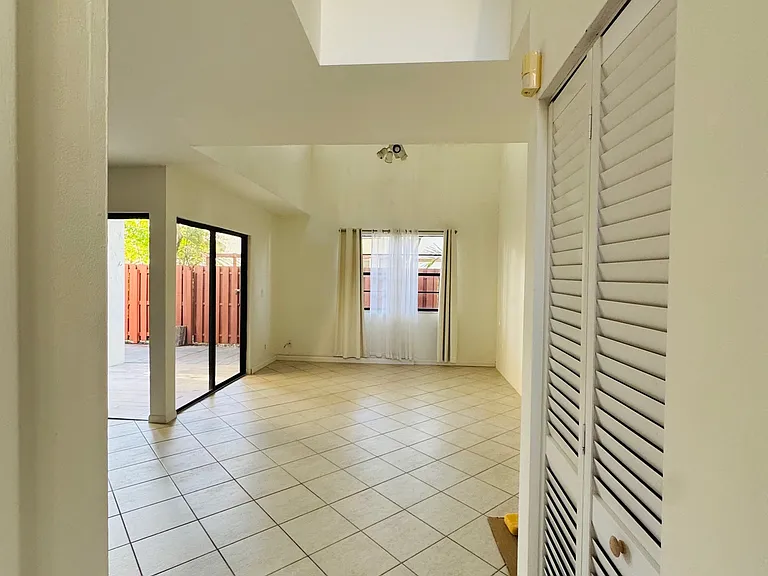 343 Ives Dairy Rd #8 — Photo 10
