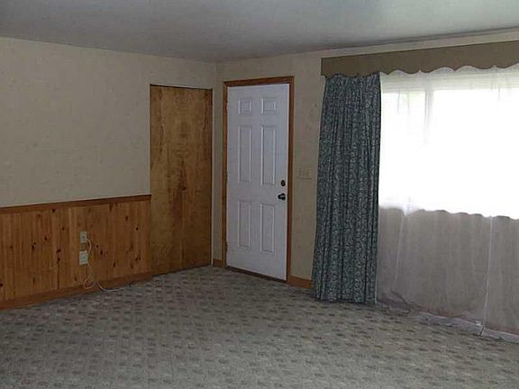 5th image of 5600 Barnard Dr