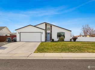 342 E Belair Dr, Moses Lake, WA