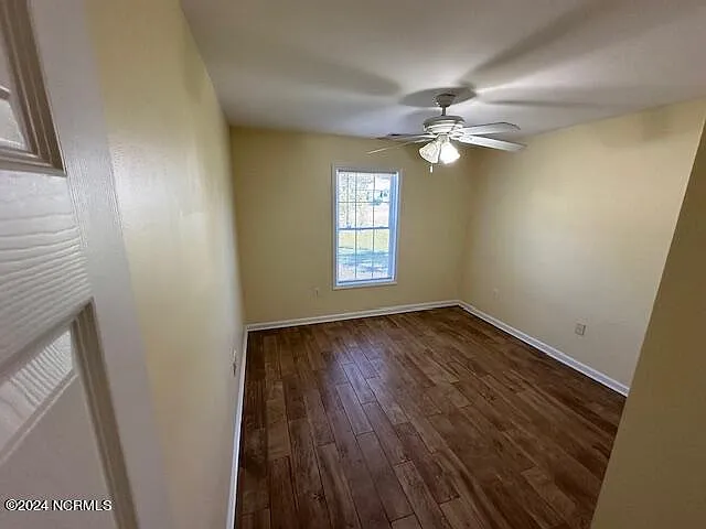 4372 Ritz Cir — Photo 5